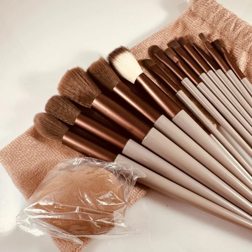 Complete makeup brush set with travel pouch and beauty blender NWT